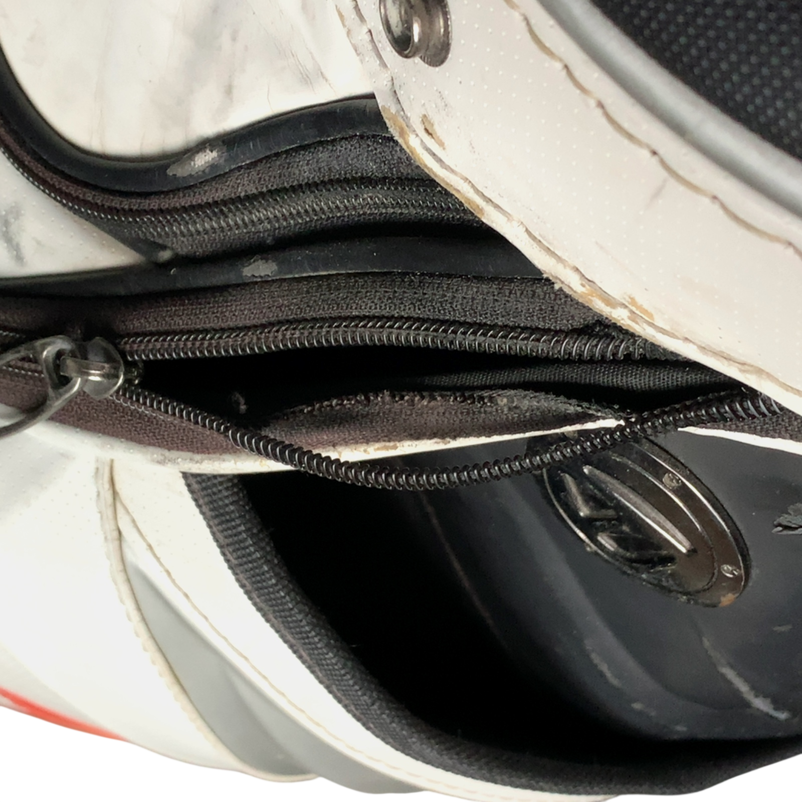 TaylorMade R11 Golf Bag / 6-Rum / Hvid